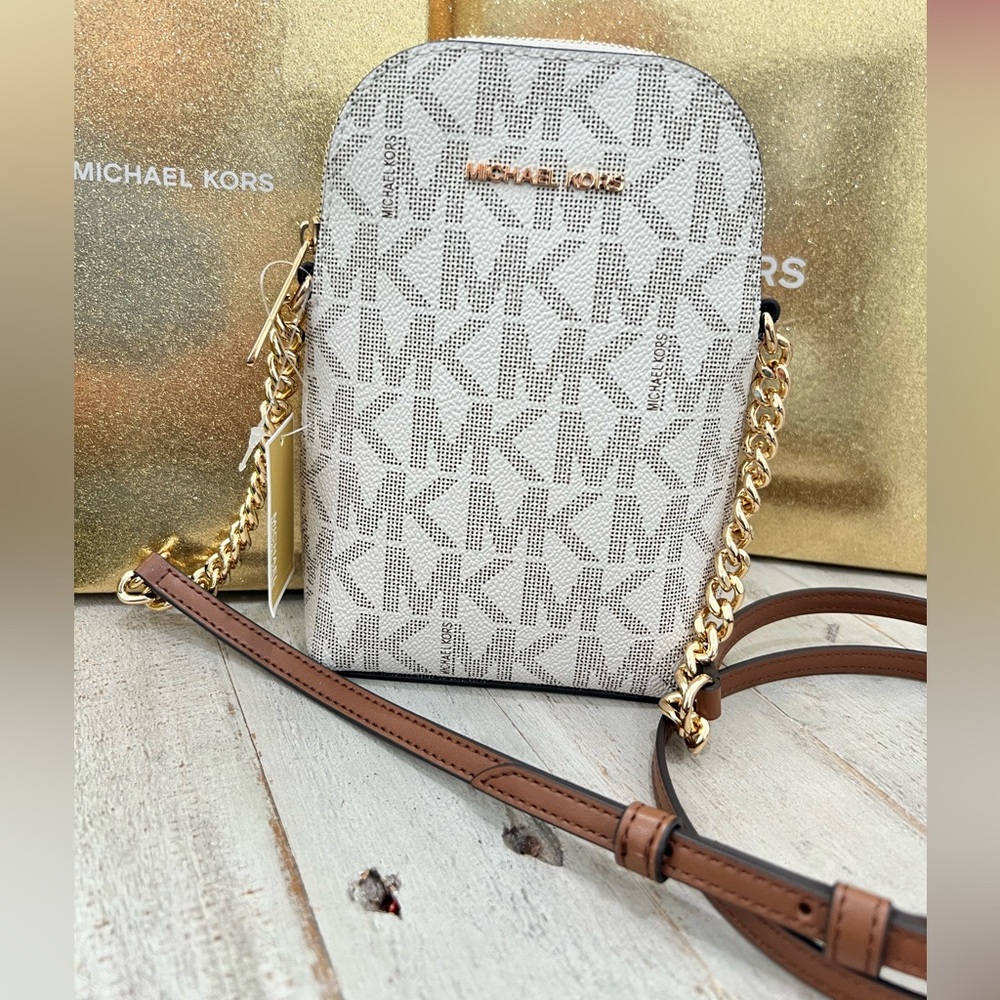 ✨SMALL CROSSBODY MICHAEL KORS✨